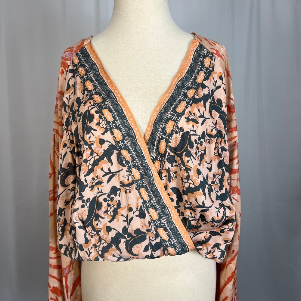 FREE PEOPLE LONGSLEEVE TOP